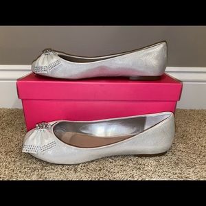 STILL IN BOX BETSEY JOHNSON SILVER EMY FLATS